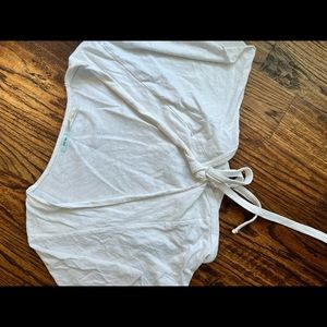 Cozy tie top in white